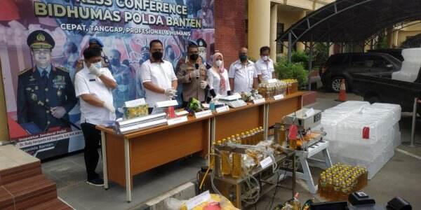 Minyak Curah Di Banten Dikemas Botol Premium Lalu Dipasangi Harga