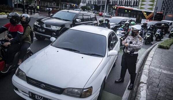 Kendaraan Kena Tilang Di Hari Pertama Penerapan Sanksi Ganjil Genap