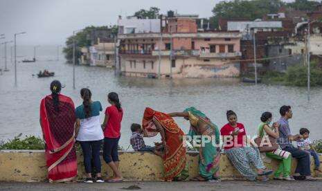 Banjir Landa Bangladesh Dan India Belasan Orang Tewas Tersambar Petir