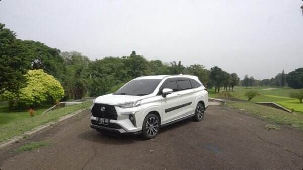 Test Drive All New Toyota Veloz Q Cvt Tss Varian Atas Dengan Fitur