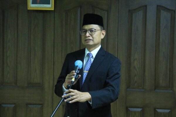 Prof Taruna Resmi Emban Guru Besar Farmakologi Universitas Malahayati