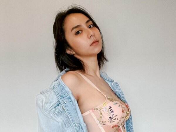 Clairine Clay Pamer Foto Seksi Pakai Lingerie Netizen Sebut Joshua