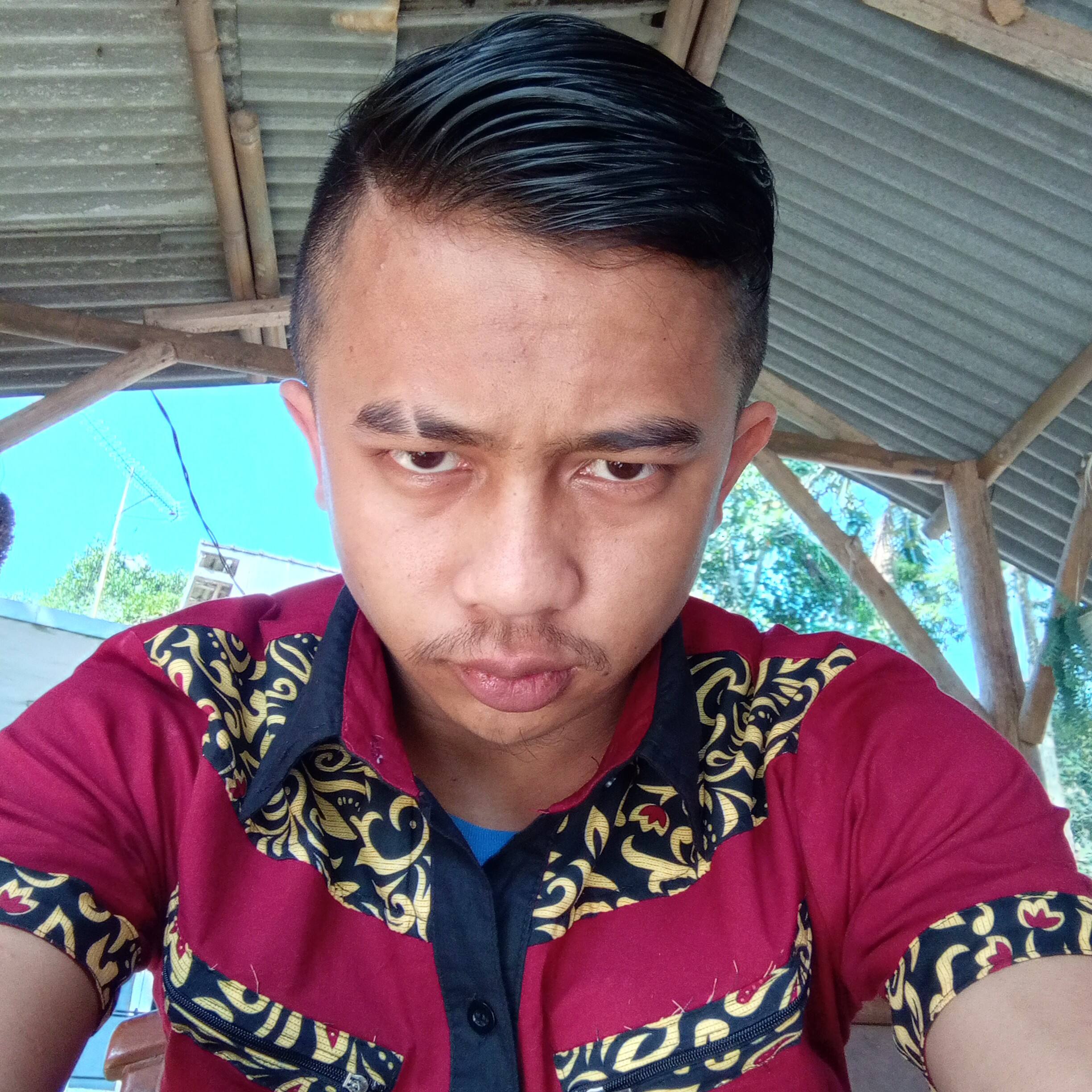 Muhidin Saputra