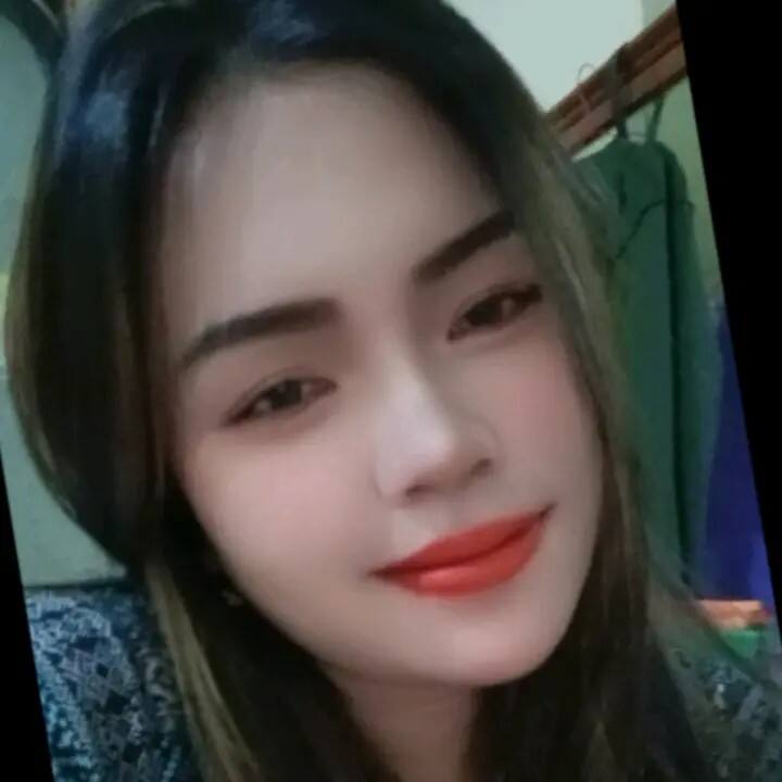 Iin Farlina 