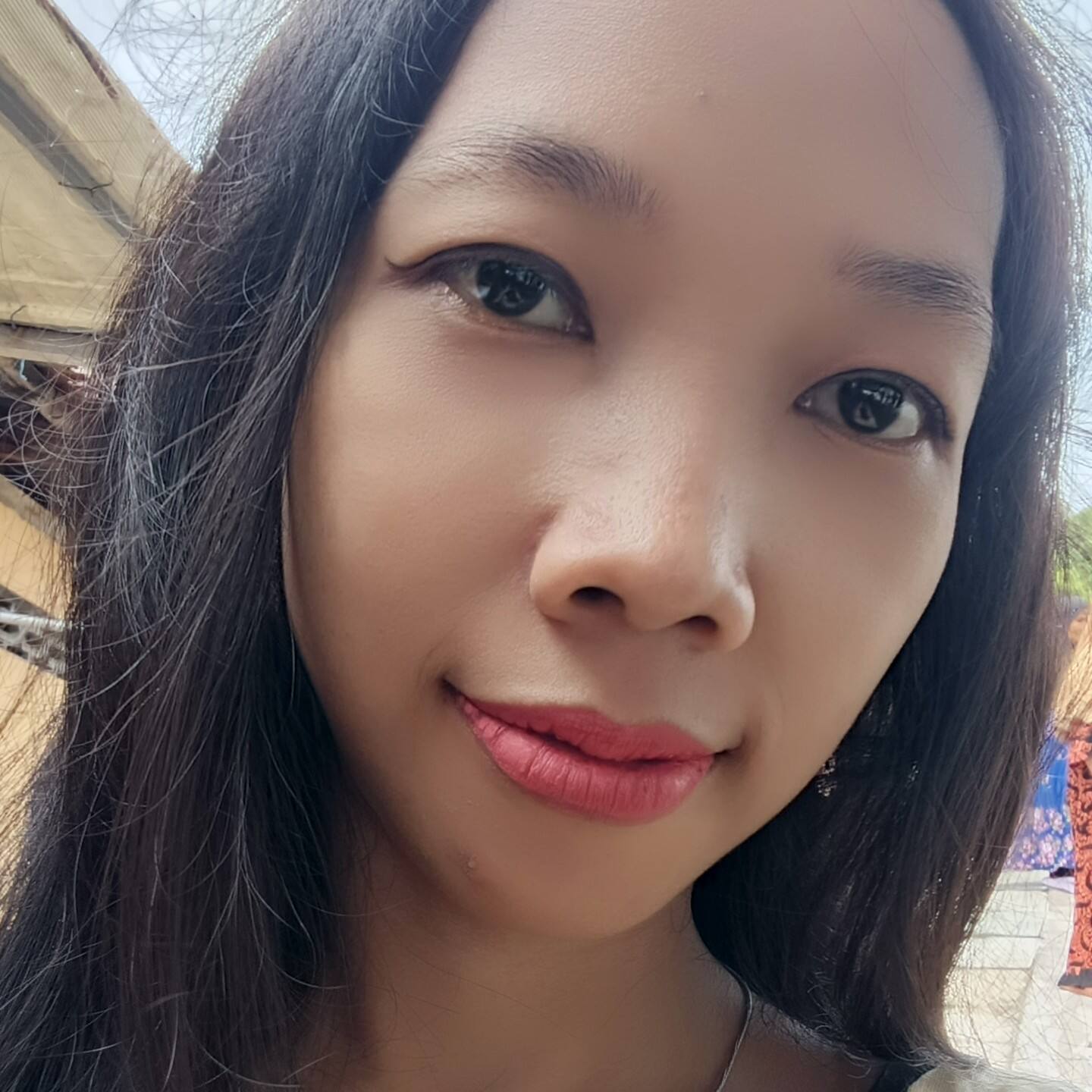 Ester Aprilia