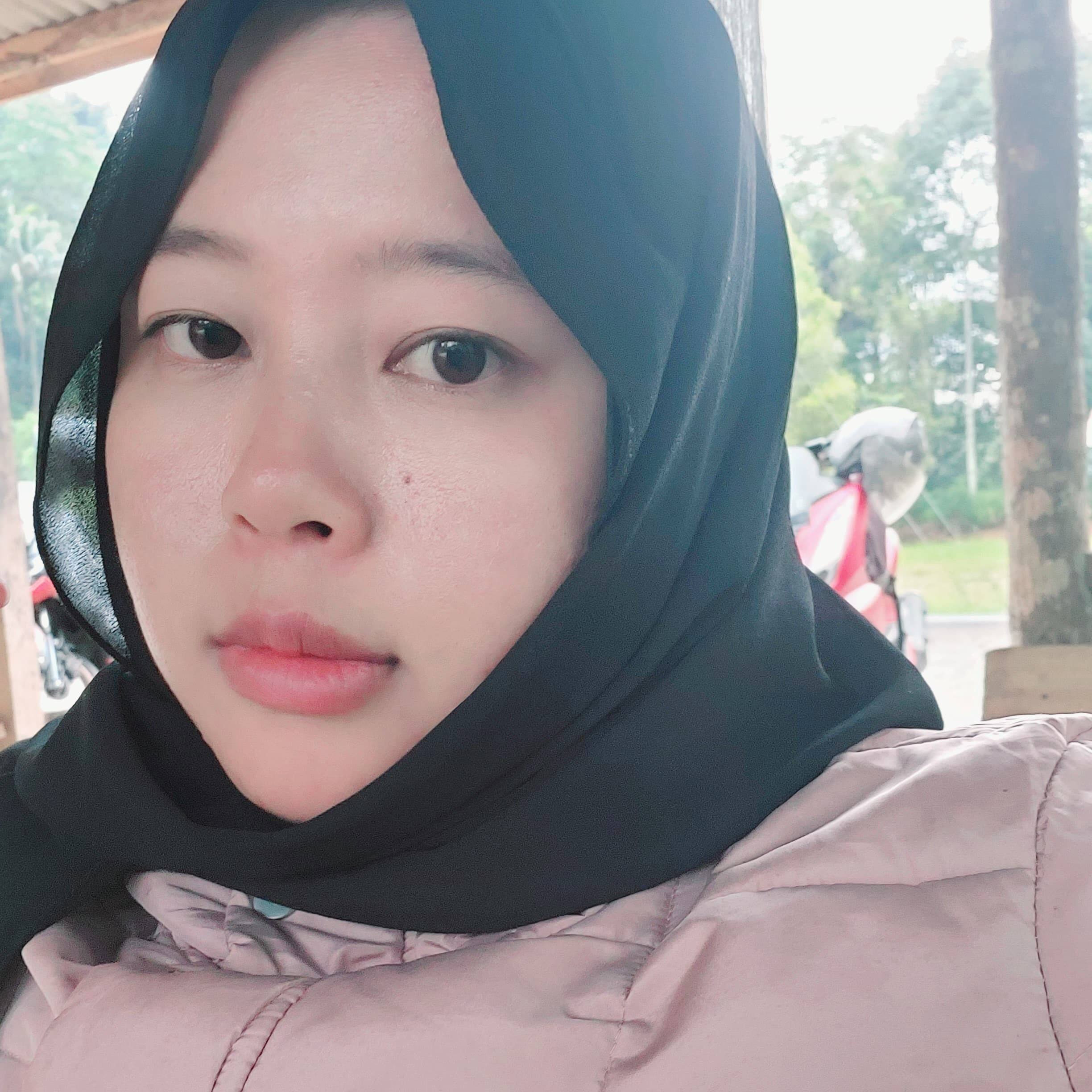 tias oktiana cahya ariani