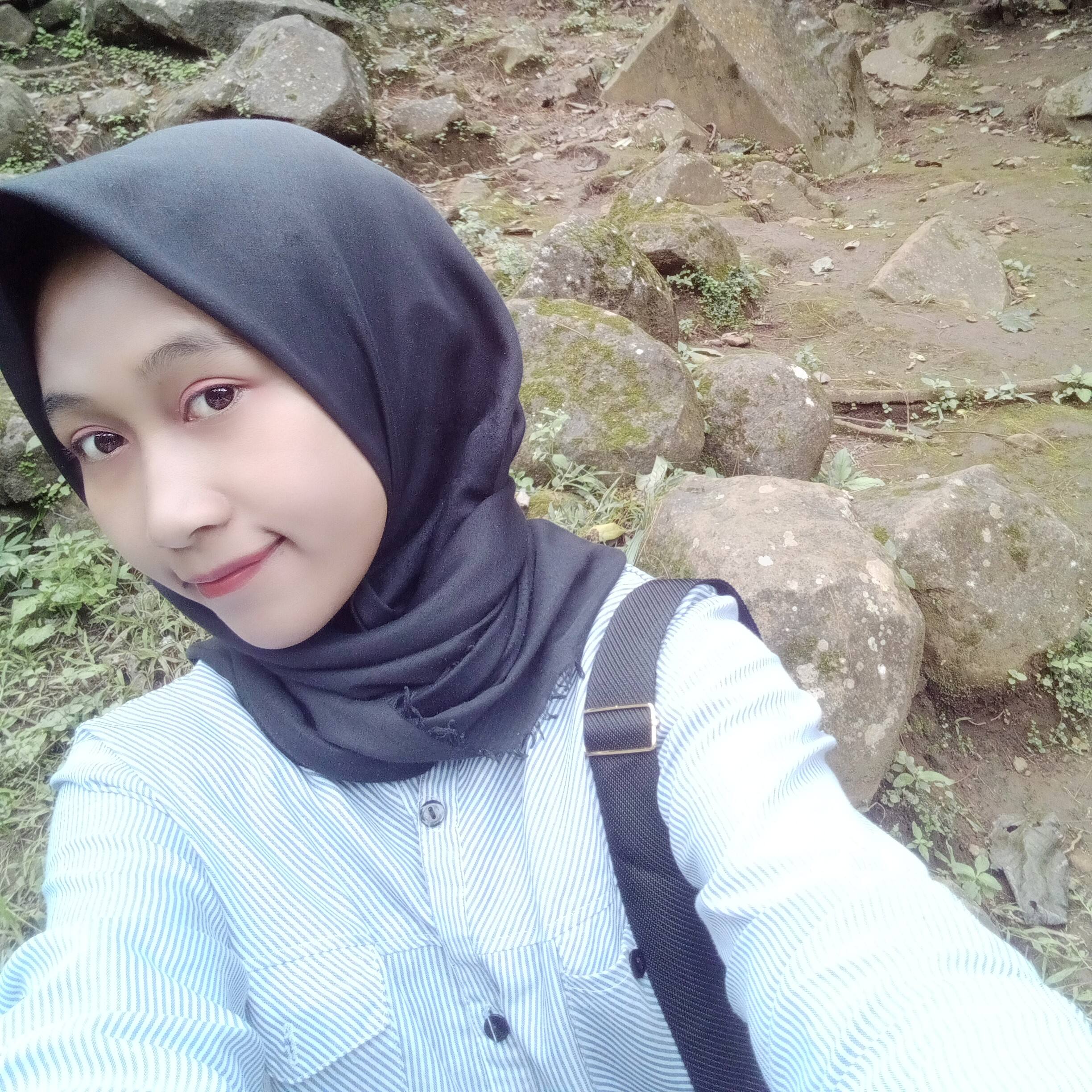 Elis Maryani
