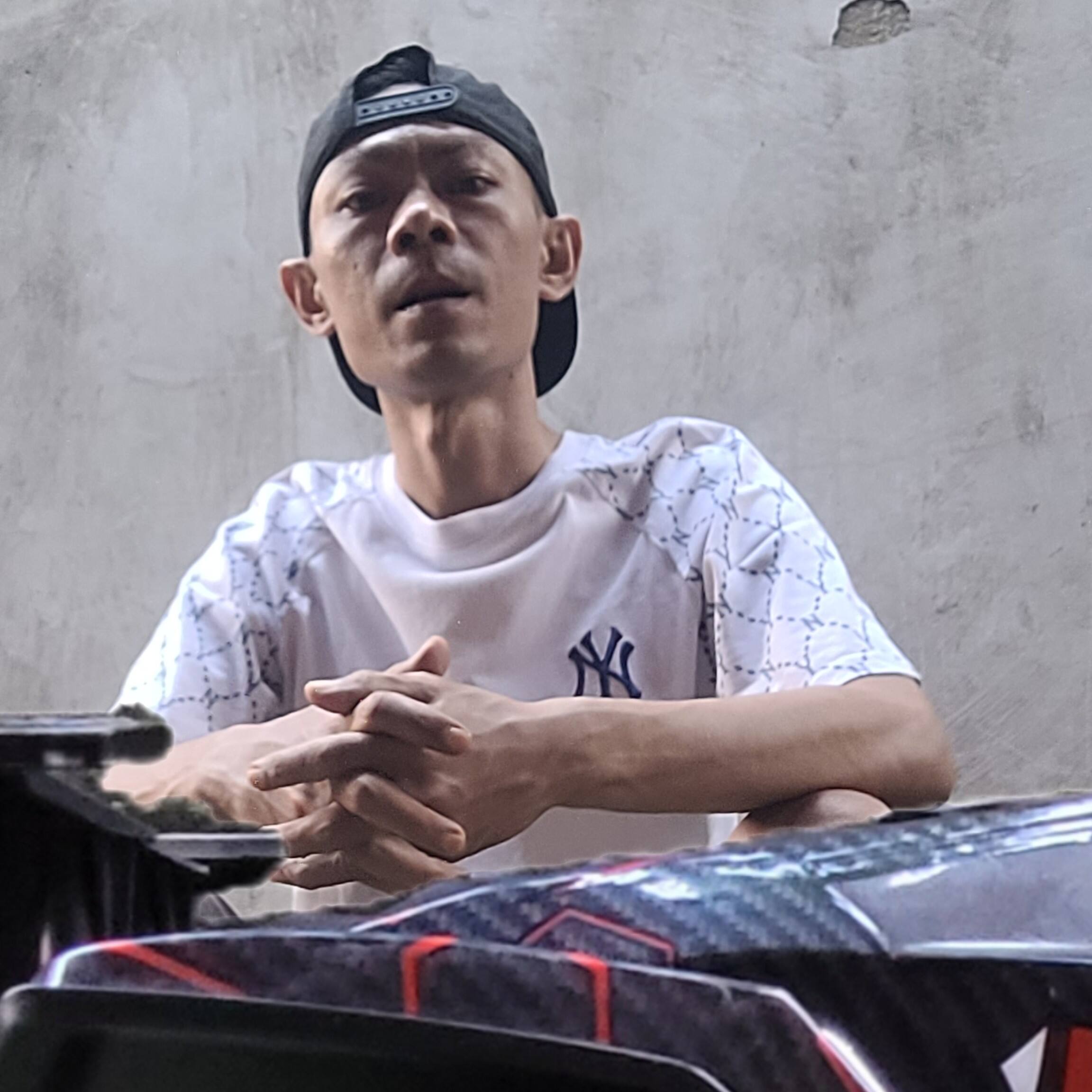 teguh wibowo