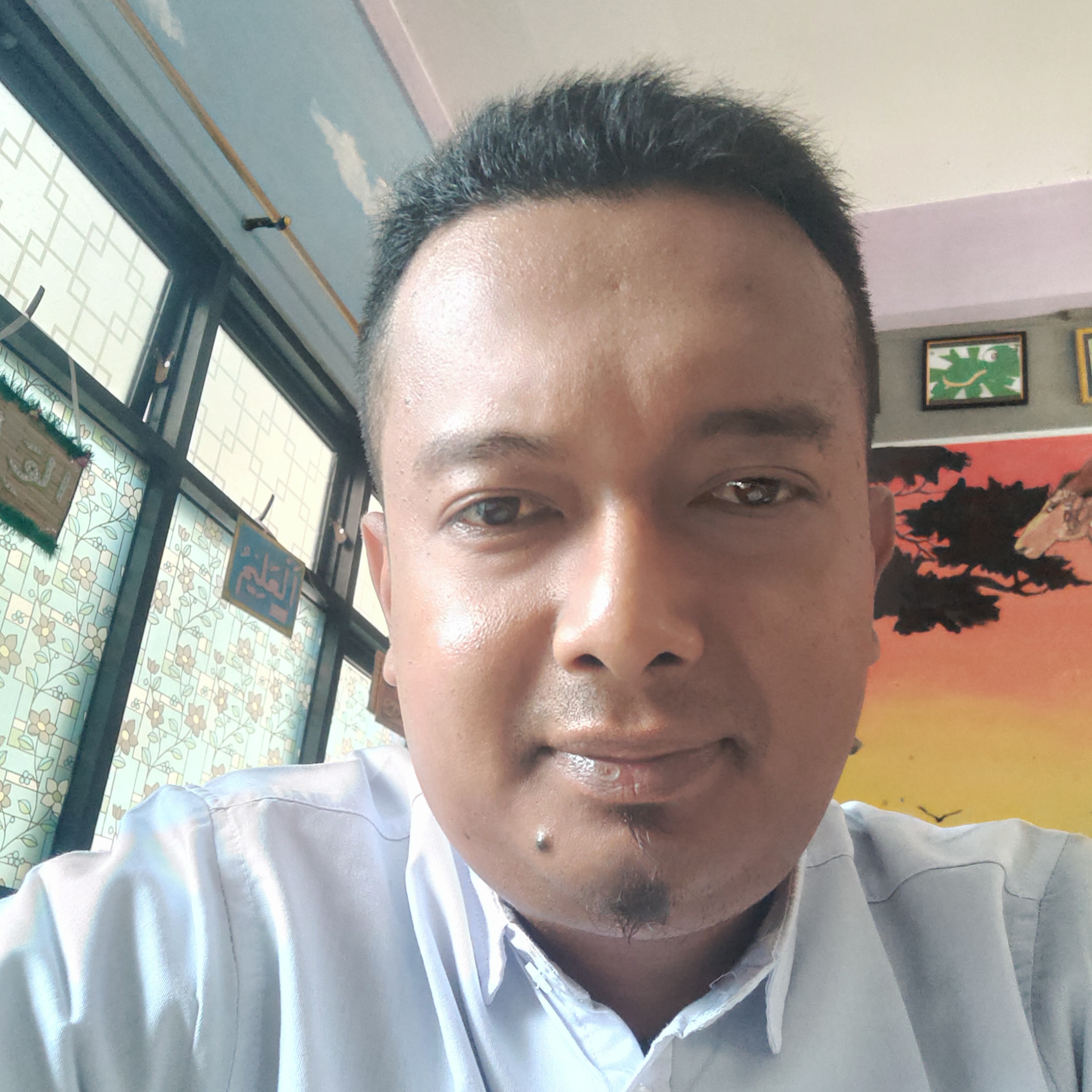 taufan ekel