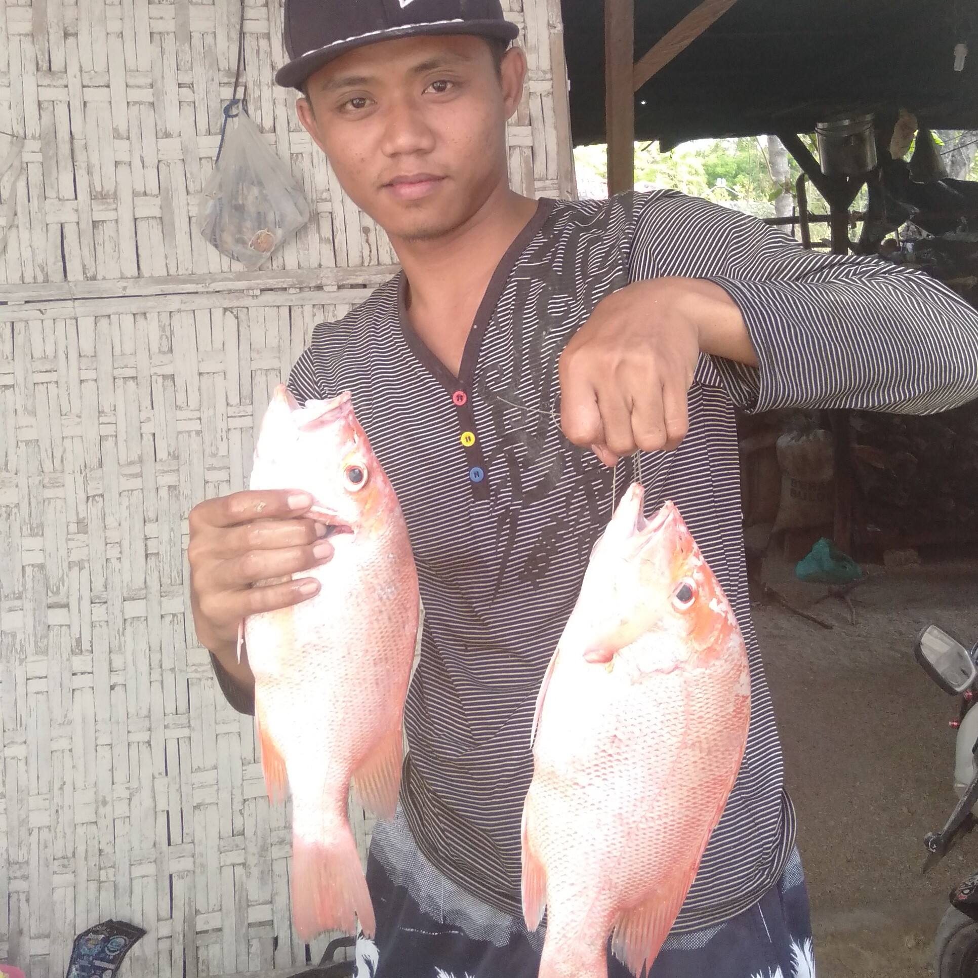 Andi fishing
