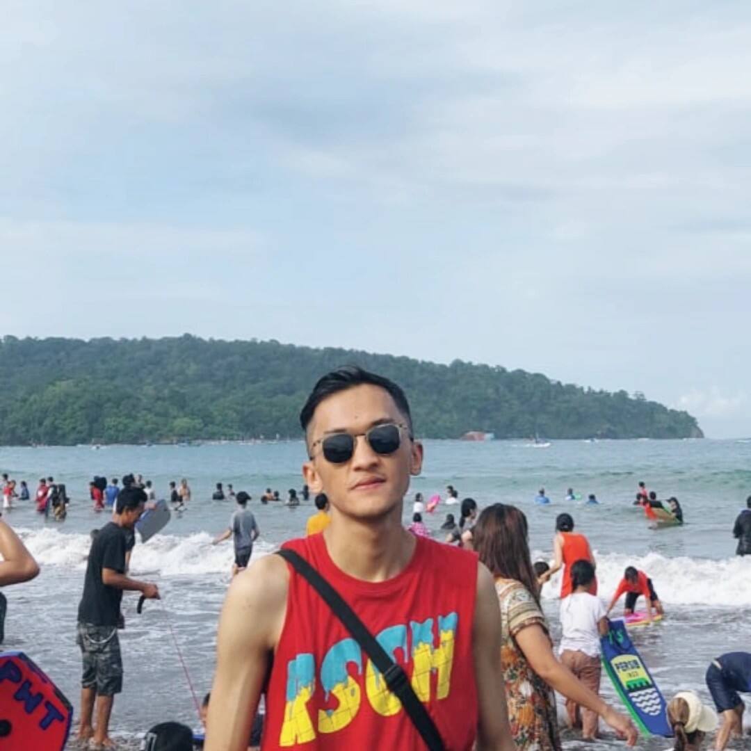 Arief Destiana