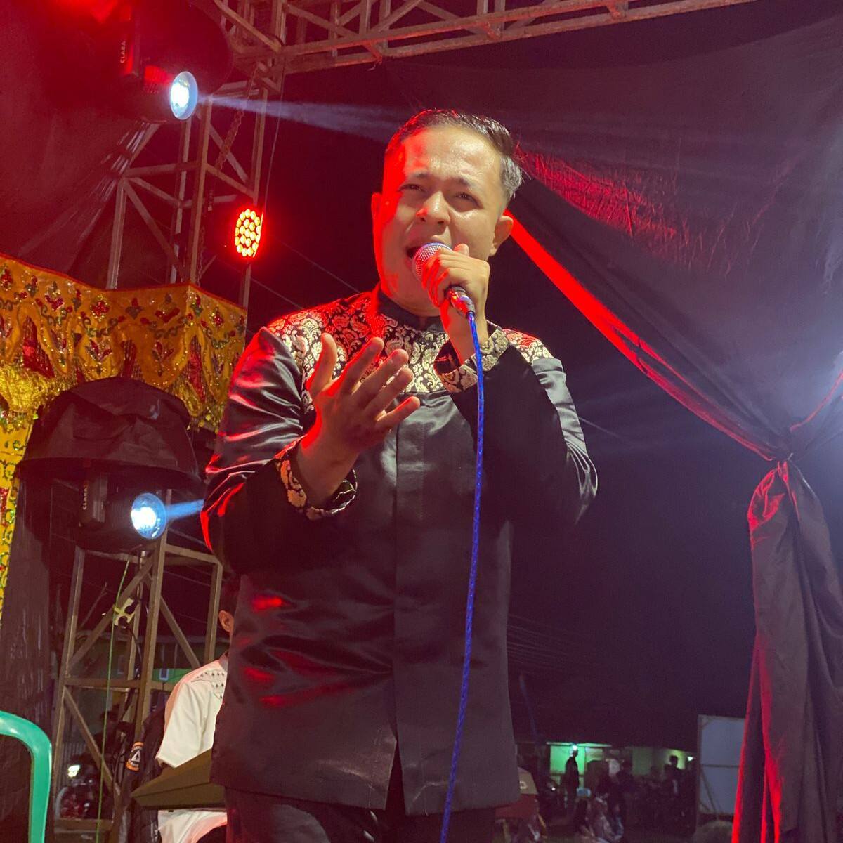 ALPIAN HAMZAH