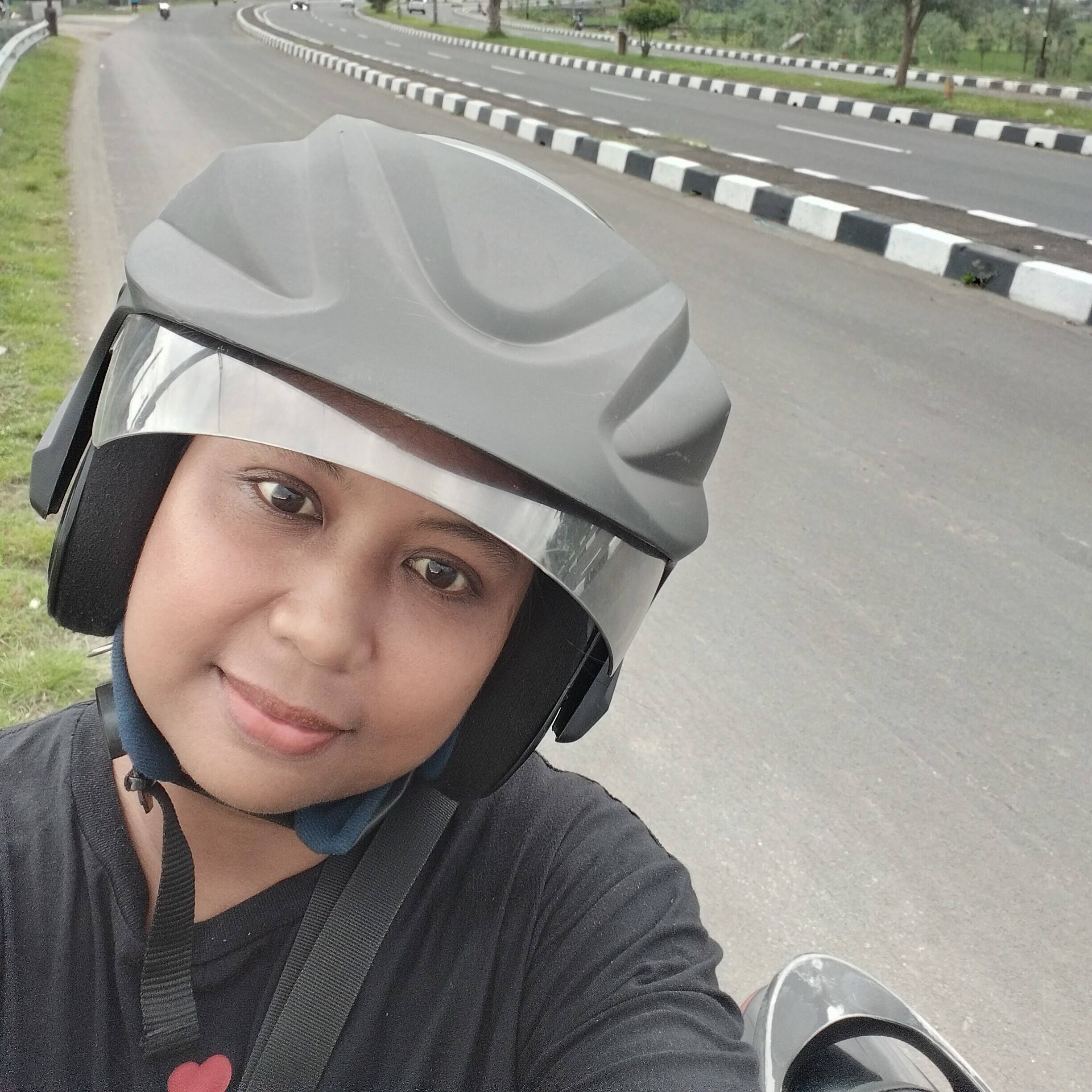 Nia Melinda Wati