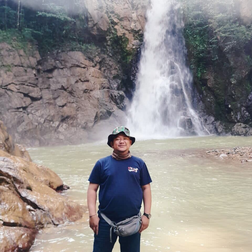 ACH LUKY NOER MUALIF