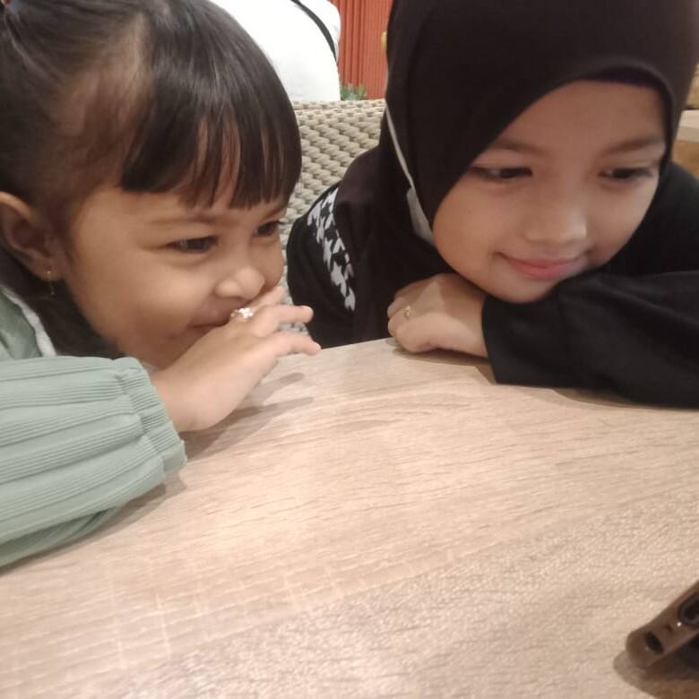 TRI NEVI YANTI