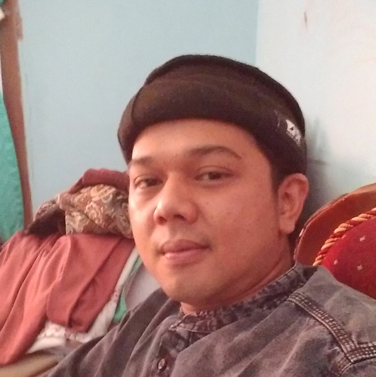 Teguh Pratikno