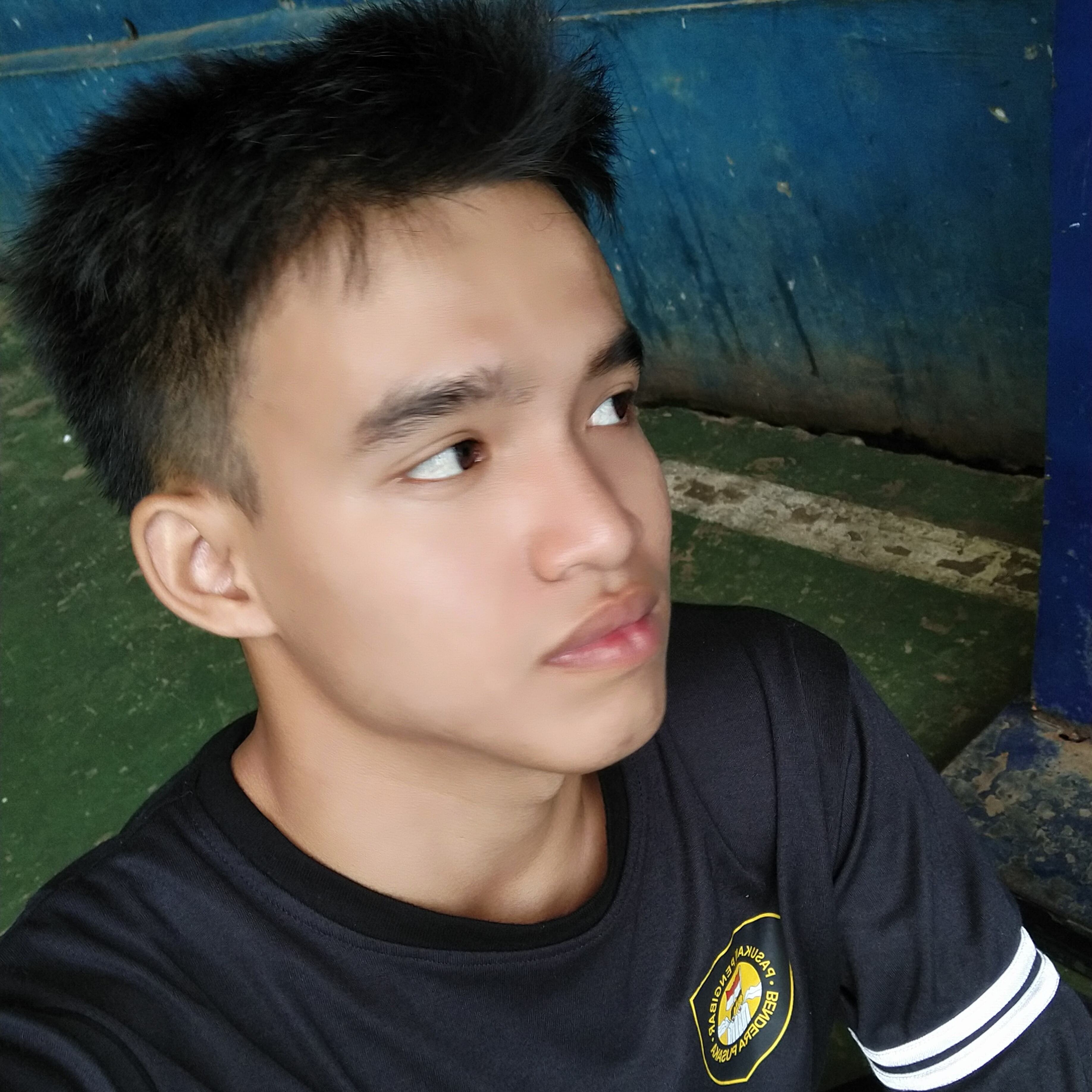 ILHAM HIDAYAT