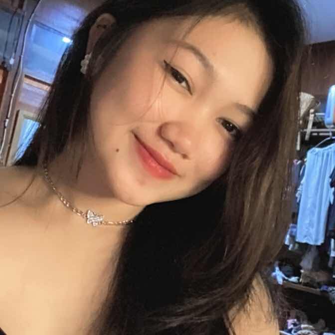 RISKA PUTRI BOLOTIO