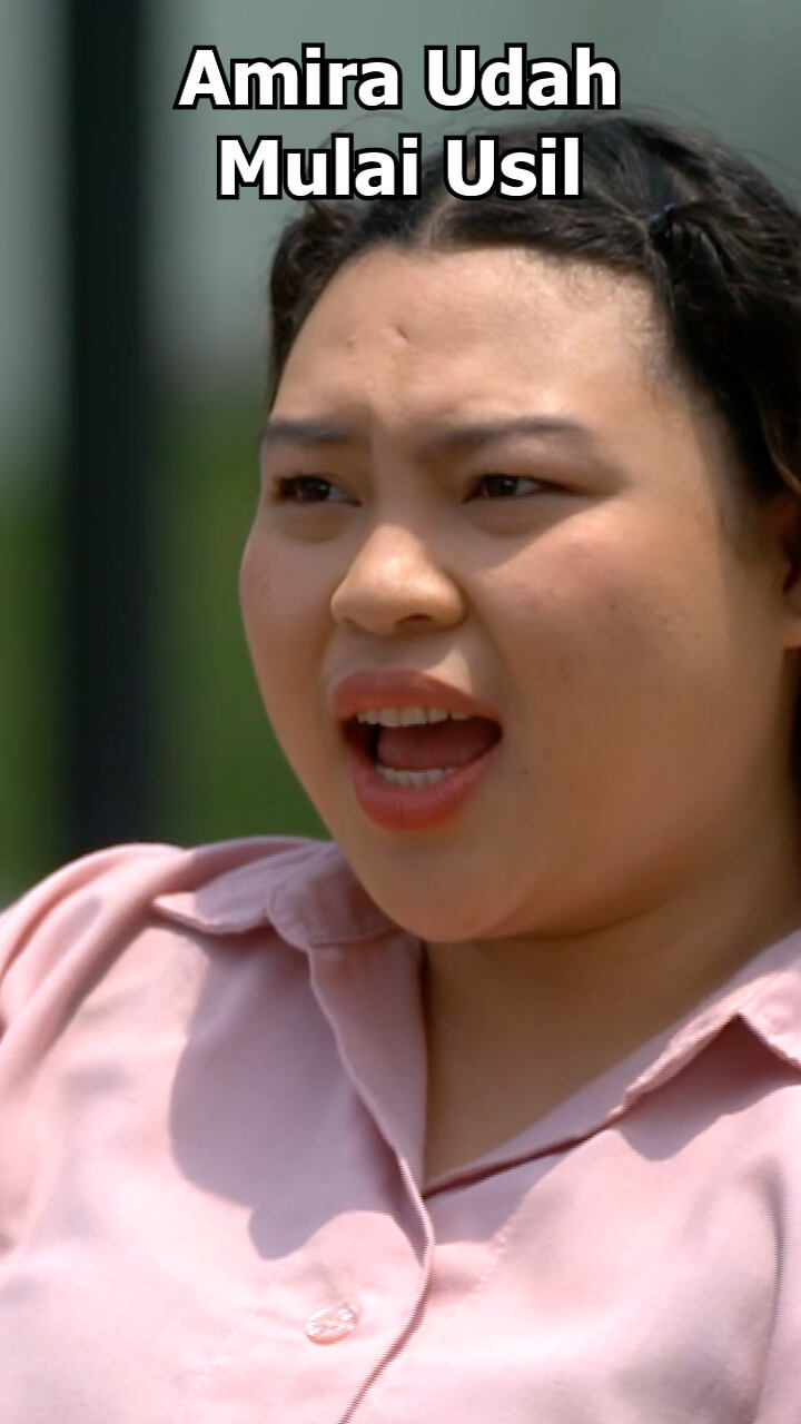Amira Udah Mulai Usil