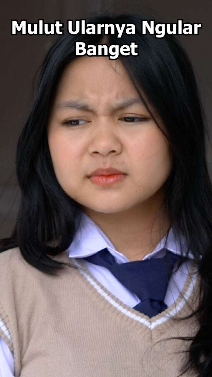 Mulut Ularnya Ngular Banget