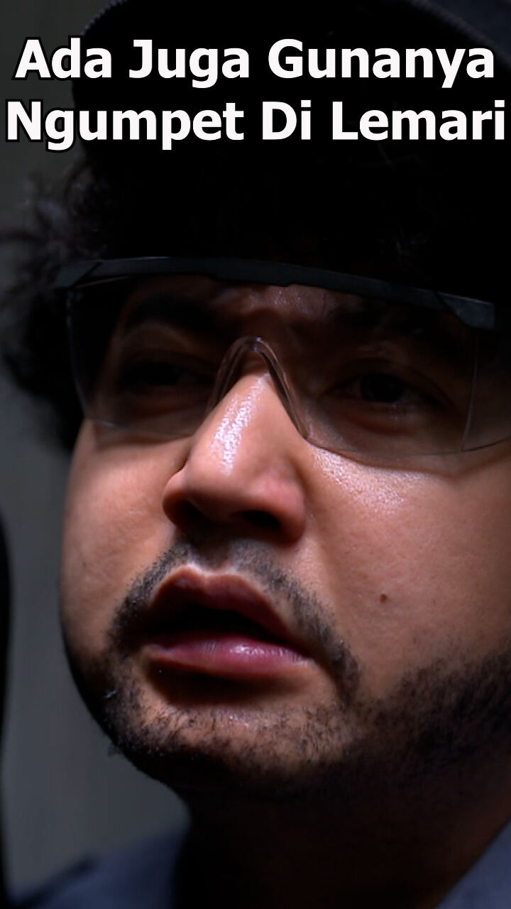 Ada Juga Gunanya Ngumpet Di Lemari