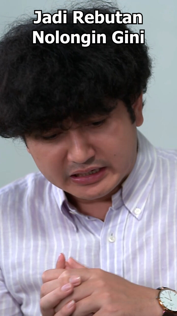 Jadi Rebutan Nolongin Gini.