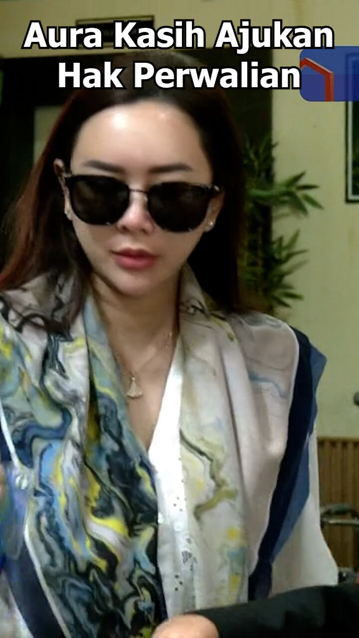 Aura Kasih Ajukan Hak Perwalian