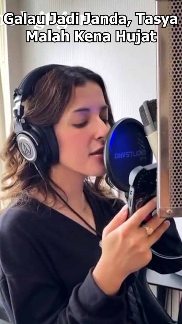 Galau Jadi Janda Tasya Malah Kena Hujat