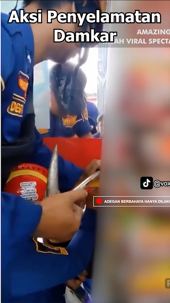 Aksi Penyelamatan Damkar
