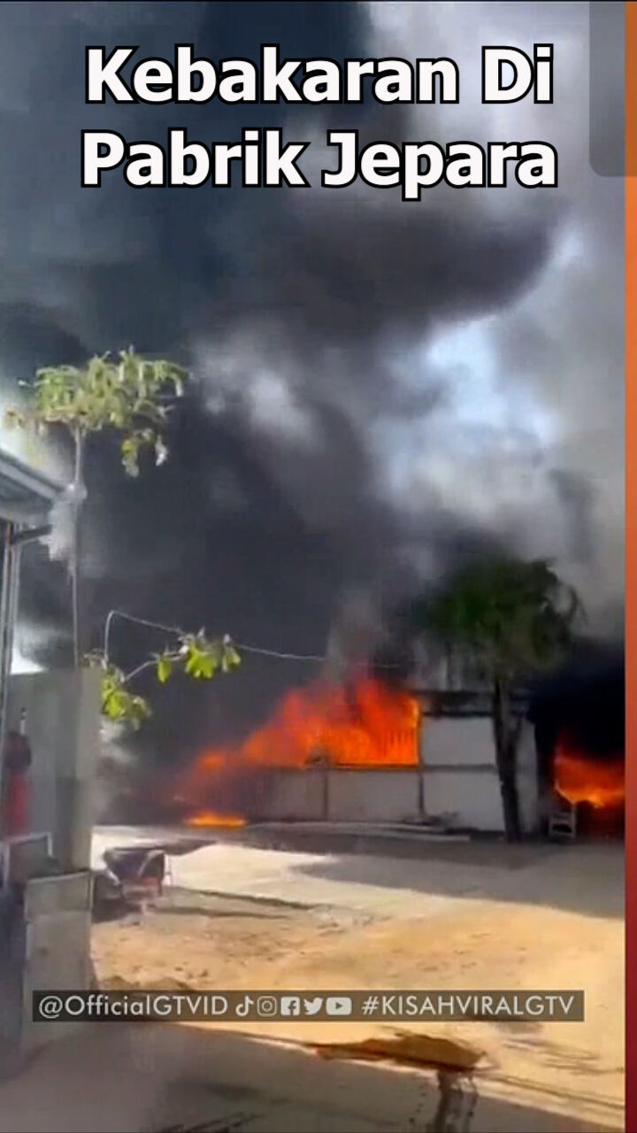 Ratusan Sepeda Motor Hangus Terbakar Akibat Kebakaran Hebat Di Parkiran Pabrik Jepara