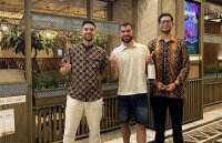 Cinta Budaya Indonesia, Jordi Amat Iri Lihat Kemeja Batik Sandy Walsh
