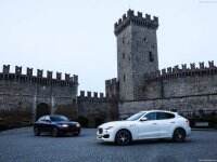 Gara-gara Mau Selfie, Maserati Levante Bikin Geger Italia