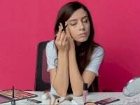 Eyeliner Kering Jangan Dibuang, Ini Cara Mengatasinya Supaya Bisa Dipakai Lagi