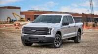 Tesla Cybertruck Tak Kunjung Dikirim, Pria Ini Beralih ke Ford F-150 Lightning