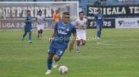 Liga 2: Gol Kontroversial Cristian Gonzales Bikin Zulham Zamrun Jadi ‘Pesakitan’