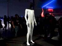 Tesla Perkenalkan Robot Humanoid Bernama Optimus, Apa Saja Kelebihannya?