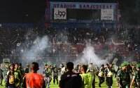 Kapolres Tak Didengar, Ada Pejabat di Stadion Suruh Pakai Gas Air Mata