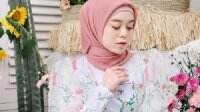 Lesti Kejora Ditimpuk Billar Pake Bola Biliar
