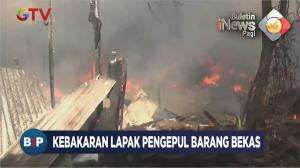 Kebakaran Lapak Pengepul Barang Bekas