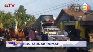 Bus Tabrak Rumah