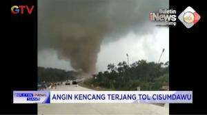 Angin Kencang Terjang Tol Cisumdawu