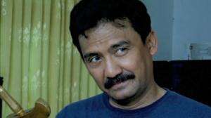 Suamiku Lebih Percaya Pada Keris