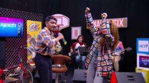 Novia & Ola - Dance Monkey