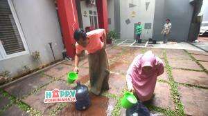 Keluarga Farid Aja Main Basah-Basahan