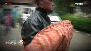 Viral! Pria Bopong Jenazah Bocah, Walikota Tangerang Minta Maaf