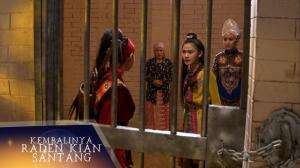 Rara Santang Selamatkan Subang Larang Dari Dalam Sel Tahanan - KRKS Eps. 208-209