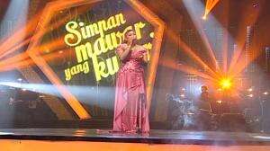 Regina Ft. Ahmad Dhani - ''Risalah Hati''