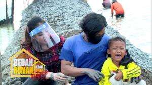 Pak Karsa Bekerja Dengan Pengelihatan Yang Kurang