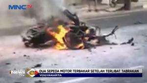 Dua Sepeda Motor Terbakar Setelah Mengalami Tabrakan