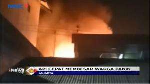 Perkampungan Terbakar, Warga Panik